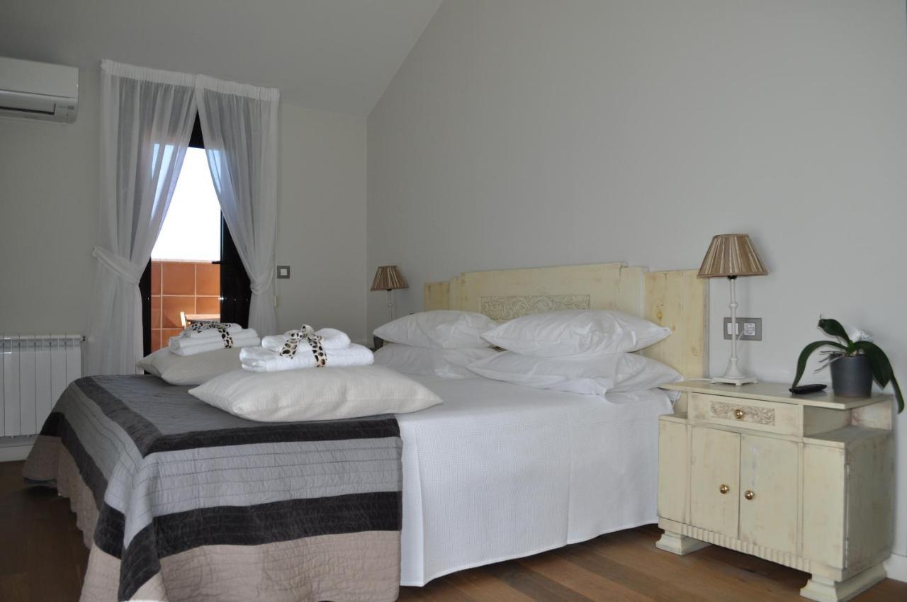 Enoturismo Lagar De Costa Guest House Castrelo  ภายนอก รูปภาพ
